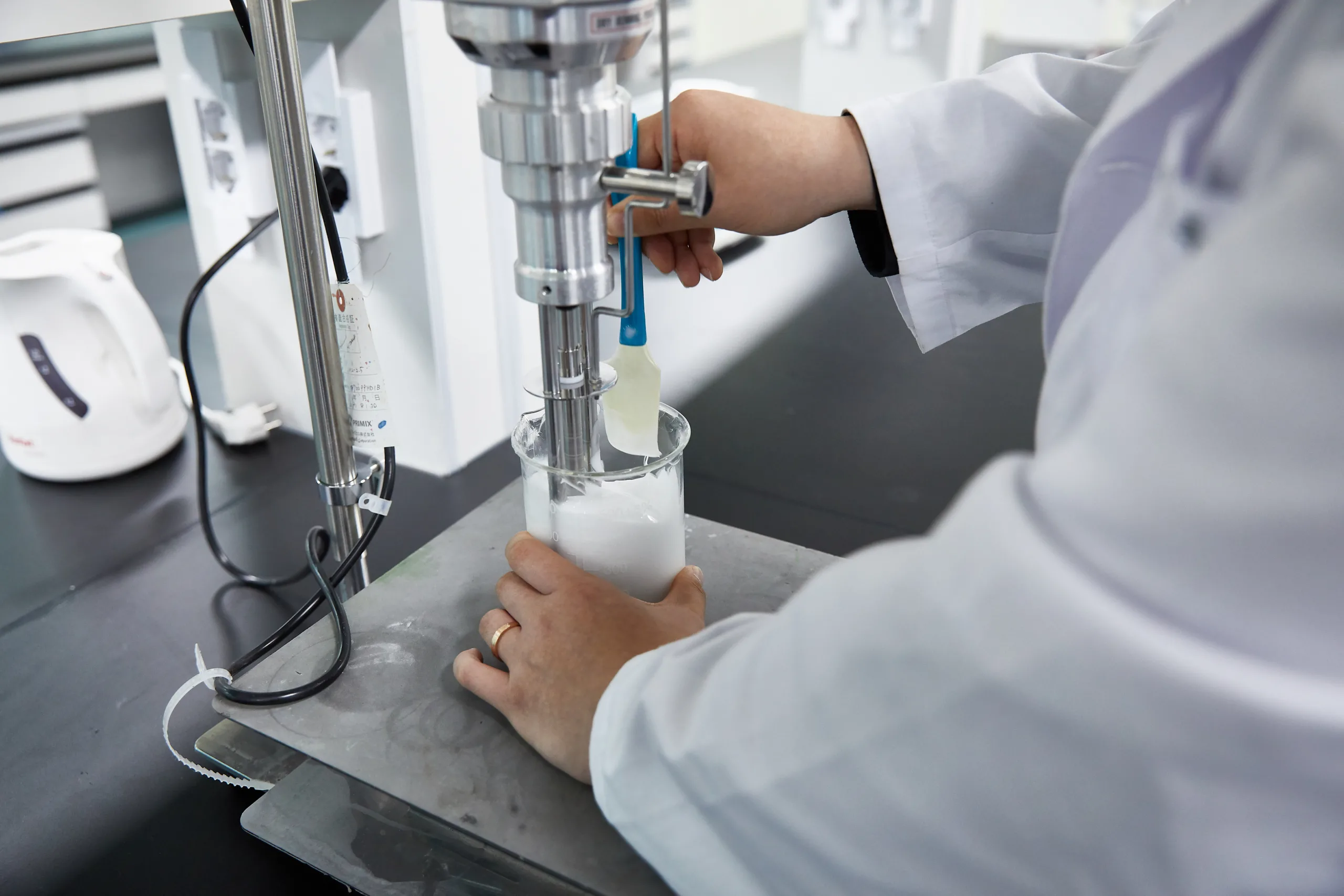 新任Microbial Symbioses栏目主编李志勇教授